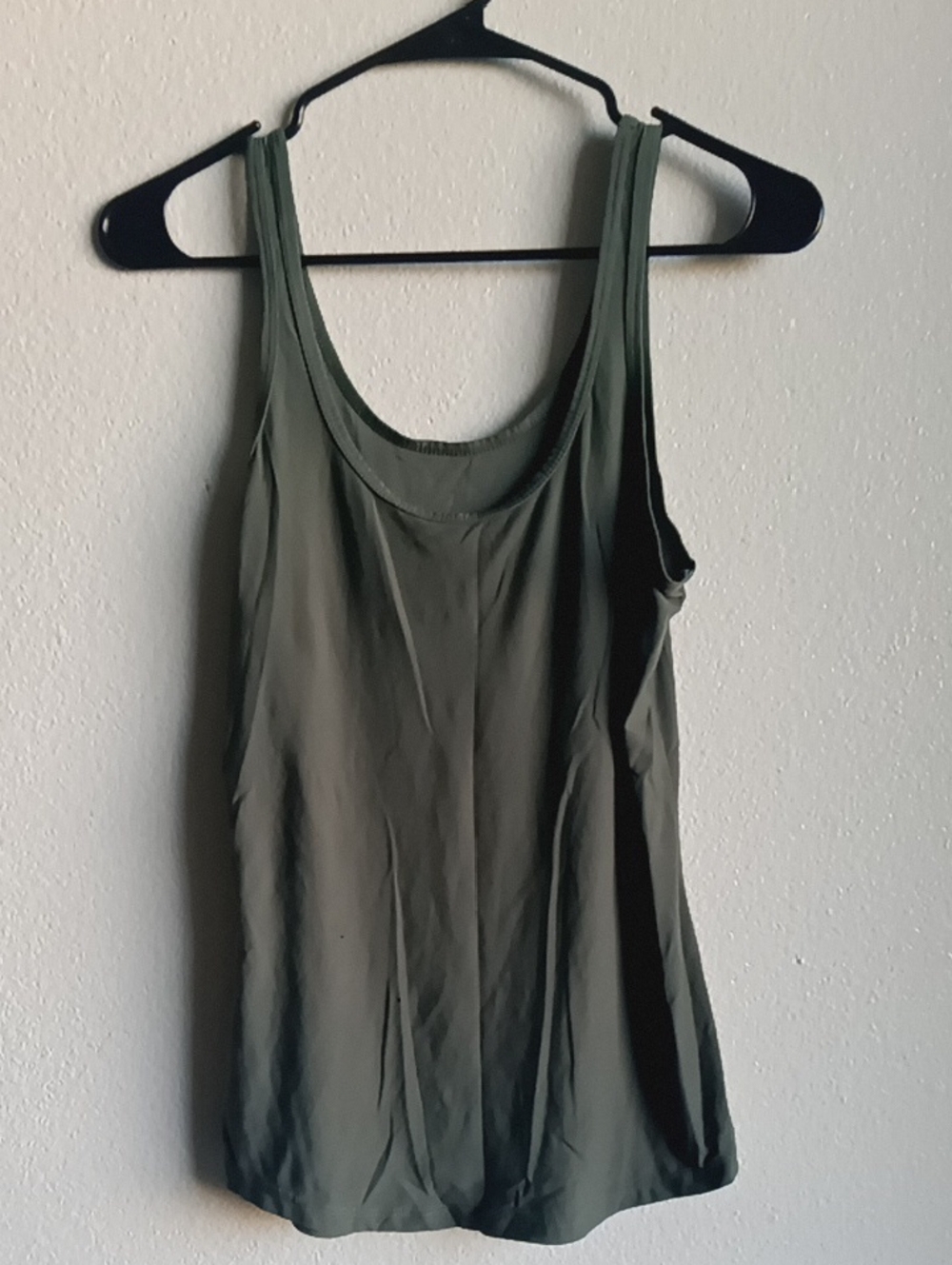 No Boundaries Olive Green Scoop Neck Tank